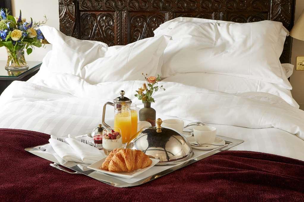 Hotel Macdonald Bear Woodstock