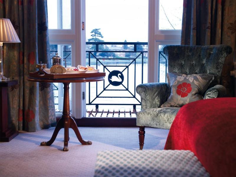 Hotel Macdonald Bear 4*